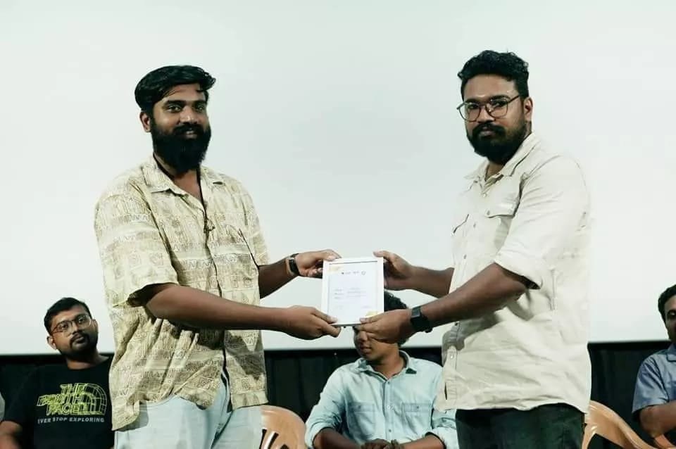 ന്യൂവേവ് ഷോർട്ട് ഫിലിം ഡോക്യുമെന്ററി ഫെസ്റ്റിവൽ: തെറ്റിപ്പൂ സമിതി, 21 മികച്ച സിനിമകൾ, kozhikode cinema, psc tutorials near me, psc tutorials kozhikode, psc tutorials calicut