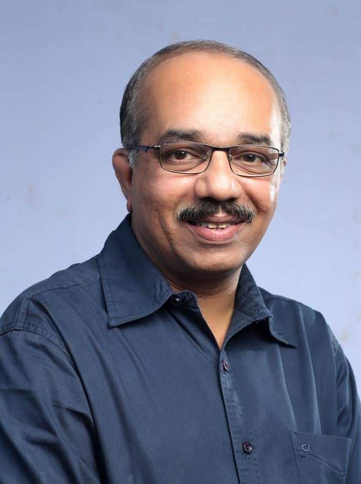 മുന്‍ എംഎല്‍എ എ പ്രദീപ് കുമാര്‍ മുഖ്യമന്ത്രിയുടെ പ്രൈവറ്റ് സെക്രട്ടറി pinarayi vijayan private secretary