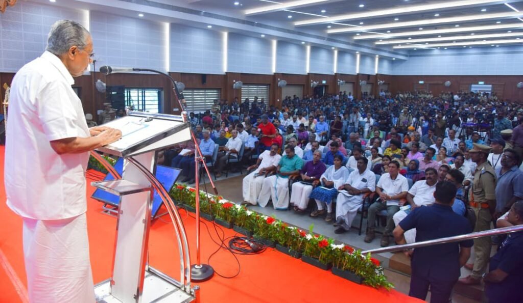 മനുഷ്യ-വന്യജീവി സംഘർഷം ലഘൂകരിക്കാൻ വനത്തിനുള്ളിൽ സ്വാഭാവിക ആവാസവ്യവസ്ഥ സൃഷ്ടിക്കും: മുഖ്യമന്ത്രി, best psc coaching center kozhikode silverleaf psc academy, best psc coaching center calicut silverleaf psc academy, kozhikode news, calicut news