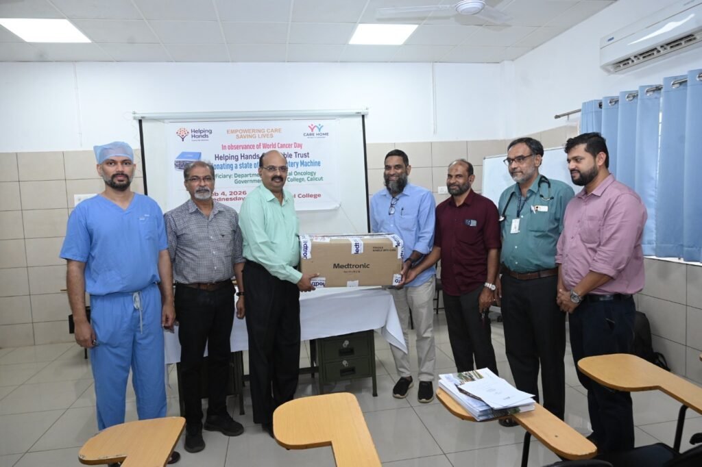 ലോക കാന്‍സര്‍ ദിനാചരണത്തിന്റെ ഭാഗമായി ഹെല്‍പ്പിംഗ് ഹാന്‍ഡ്‌സ് ചാരിറ്റബിള്‍ ട്രസ്റ്റിന്റെ നേതൃത്വത്തില്‍ ഗവ. മെഡിക്കല്‍ കോളജ് സര്‍ജിക്കല്‍ ഓങ്കോളജി വിഭാഗത്തിന് അത്യാധുനിക കോട്ടറി മെഷീന്‍ കൈമാറുന്നു, Kozhikode news Calicut news Kozhikode latest news Kozhikode news today Calicut today news കോഴിക്കോട് വാർത്തകൾ, Latest news from Kozhikode Breaking news Kozhikode Kozhikode today headlines Kozhikode crime news Kozhikode police news Kozhikode accident news Kozhikode weather news Kozhikode local news Calicut Kerala news Kozhikode district news, Kozhikode crime Kozhikode politics Kozhikode education news Kozhikode health news Kozhikode accident today Kozhikode murder news Kozhikode fire incident Kozhikode beach news, Beypore news, Nadakkavu news / Mavoor Road news, കോഴിക്കോട് ലേറ്റസ്റ്റ് ന്യൂസ് കോഴിക്കോട് ബ്രേക്കിംഗ് ന്യൂസ് കോഴിക്കോട് ഇന്നത്തെ വാർത്തകൾ കോഴിക്കോട് ക്രൈം ന്യൂസ്,