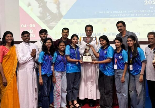 സർവകലാശാല ചെസ് ടൂർണമെൻ്റ് ദേവഗിരിയ്ക്ക് ഹാട്രിക് വിജയം, devagiri college st joseph's college devagiri devagiri college calicut st joseph's college devagiri calicut devagiri college kozhikode, devagiri college admission devagiri college courses devagiri college ug admission devagiri college pg admission st joseph's devagiri admission 2026, devagiri college ranking naac a++ college kerala nirf ranked colleges kerala best arts and science college calicut autonomous colleges in kozhikode, devagiri college near medical college kozhikode cm i college devagiri devagirians, st joseph's college devagiri official website best college in malabar region top autonomous college university of calicut devagiri college hostel admission st joseph's devagiri naac grade devagiri college science fest / arts programs kozhikode news calicut news kozhikode latest news calicut news today kozhikode news today കോഴിക്കോട് വാർത്തകൾ കോഴിക്കോട് ലേറ്റസ്റ്റ് ന്യൂസ് kozhikode breaking news calicut breaking news kozhikode today news live updates kozhikode kozhikode accident news kozhikode crime news kozhikode police news kozhikode politics news kozhikode weather news kozhikode rain news / മഴ വാർത്തകൾ കോഴിക്കോട് kozhikode landslide news kozhikode hospital news / medical college kozhikode news kozhikode education news / calicut university news kozhikode tourism news kozhikode beach news / kappad beach news kozhikode district news north kerala news kozhikode malabar news today bey pore news kozhikode vadakara news kozhikode municipal corporation news kozhikode local body election news kozhikode fire accident news kozhikode cyber crime news kozhikode aiims news കോഴിക്കോട് ന്യൂസ് കോഴിക്കോട് ഇന്നത്തെ വാർത്ത കോഴിക്കോട് ബ്രേക്കിങ് ന്യൂസ് ചുറ്റുവട്ടം കോഴിക്കോട് മാതൃഭൂമി കോഴിക്കോട് വാർത്ത