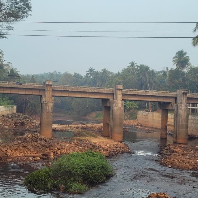 പൂളക്കടവ് പാലം യാഥാർത്ഥ്യമാക്കുക